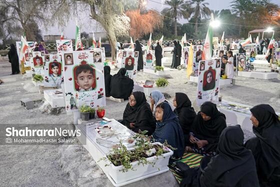 گزارش تصویری | گلزار شهدای میناب در آخرین جمعه ماه فروردین