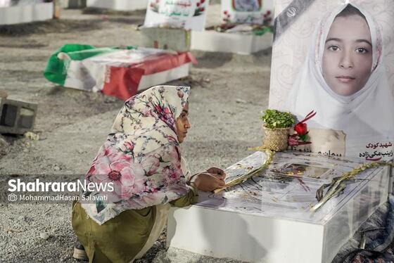 گزارش تصویری | گلزار شهدای میناب در آخرین جمعه ماه فروردین