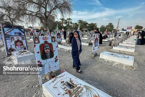 گزارش تصویری | گلزار شهدای میناب در آخرین جمعه ماه فروردین