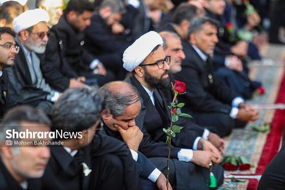 گزارش تصویری | آیین بدرقه کاروان‌های زیر سایه خورشیددر حرم مطهر رضوی