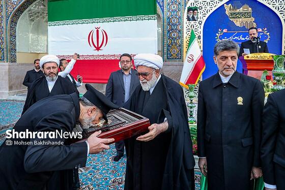 گزارش تصویری | آیین بدرقه کاروان‌های زیر سایه خورشیددر حرم مطهر رضوی