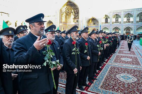 گزارش تصویری | آیین بدرقه کاروان‌های زیر سایه خورشیددر حرم مطهر رضوی