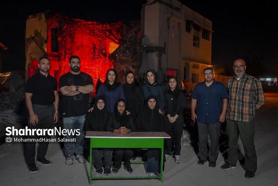 گزارش تصویری | حضور قهرمانان ملی و المپیک در میناب برای همدردی با خانواده دانش‌آموزان شهید