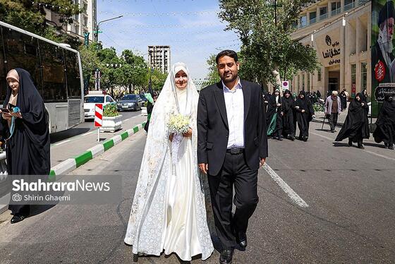 گزارش تصویری | گلباران حرم مطهر رضوی به مناسبت سالروز میلاد حضرت معصومه (س)