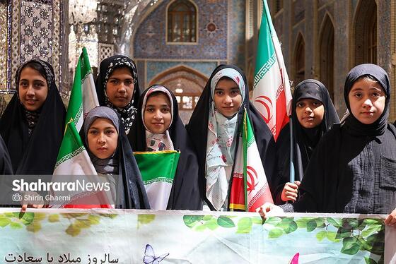 گزارش تصویری | گلباران حرم مطهر رضوی به مناسبت سالروز میلاد حضرت معصومه (س)