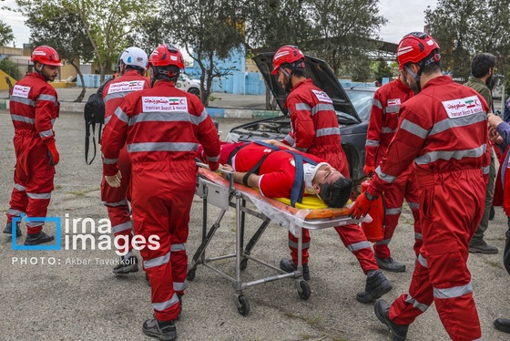گزارش تصویری | مانور امدادگران جمعیت هلال احمر