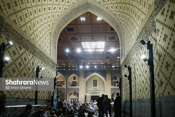 گزارش تصویری | مراسم رونمایی از نسخه چاپ‌شده قرآن کریم به خط رنّانی به همراه دست خط رهبر شهید انقلاب