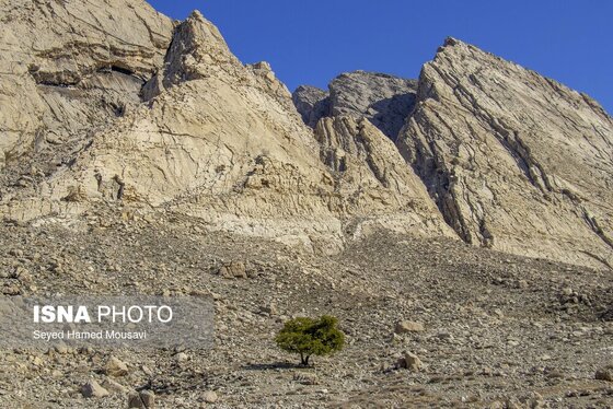 ایران زیباست | لیوس؛ روستایی از دل سنگ