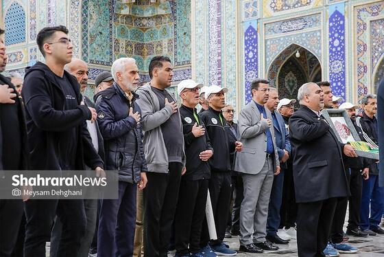 گزارش تصویری | آیین رسمی بدرقه دوندگان کاروان جاده ولایت در حرم مطهر رضوی