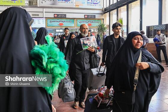 گزارش تصویری | ورود خانواده شهدای میناب به مشهدالرضا