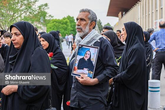 گزارش تصویری | ورود خانواده شهدای میناب به مشهدالرضا