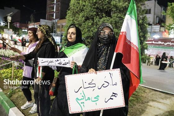 گزارش تصویری | پنجاه‌ودومین موج از حضور حماسی شبانه مردم مشهد در خیابان‌ها