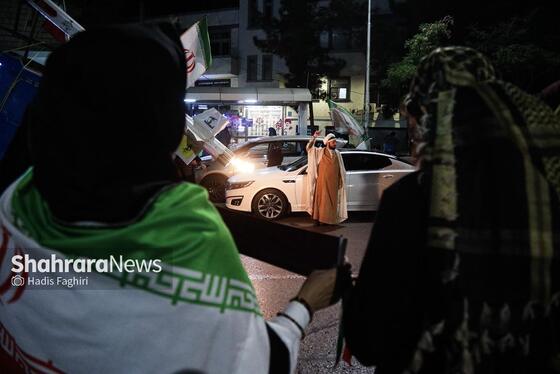 گزارش تصویری | پنجاه‌ودومین موج از حضور حماسی شبانه مردم مشهد در خیابان‌ها