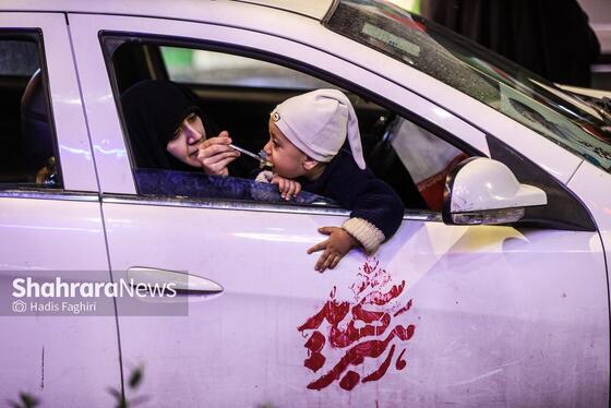 گزارش تصویری | پنجاه‌ودومین موج از حضور حماسی شبانه مردم مشهد در خیابان‌ها