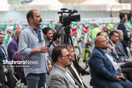 گزارش تصویری | مراسم رونمایی از ۵۱۰ دستگاه دوچرخه بایدو و بهره‌برداری از اولین دستگاه شارژ برقی خودرو