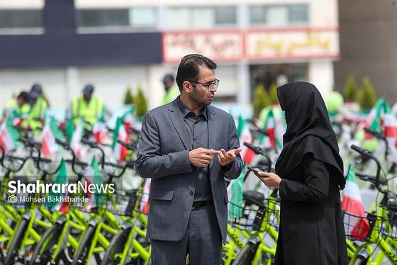 گزارش تصویری | مراسم رونمایی از ۵۱۰ دستگاه دوچرخه بایدو و بهره‌برداری از اولین دستگاه شارژ برقی خودرو