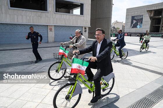گزارش تصویری | مراسم رونمایی از ۵۱۰ دستگاه دوچرخه بایدو و بهره‌برداری از اولین دستگاه شارژ برقی خودرو