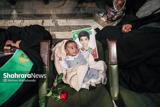 گزارش تصویری | بزرگداشت شهدای مدرسه شجره طیبه میناب در حرم مطهر رضوی