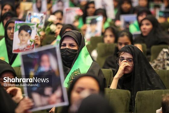 گزارش تصویری | بزرگداشت شهدای مدرسه شجره طیبه میناب در حرم مطهر رضوی