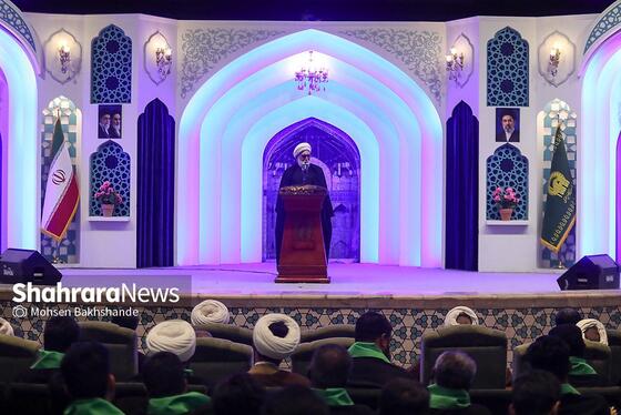 گزارش تصویری | بزرگداشت شهدای مدرسه شجره طیبه میناب در حرم مطهر رضوی