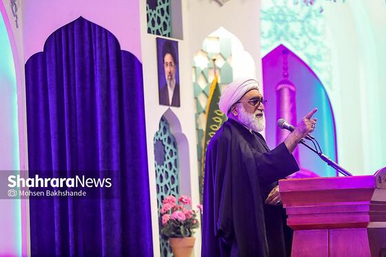 گزارش تصویری | بزرگداشت شهدای مدرسه شجره طیبه میناب در حرم مطهر رضوی