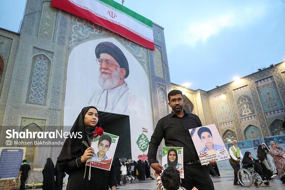 گزارش تصویری | بزرگداشت شهدای مدرسه شجره طیبه میناب در حرم مطهر رضوی