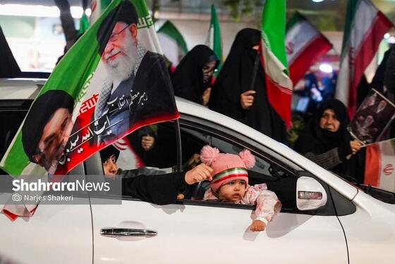 گزارش تصویری | پنجاه‌وسومین موج حضور حماسی مردم در خیابان‌های مشهد