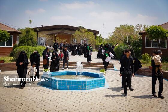 گزارش تصویری | حضور خانواده شهدای مدرسه «شجره طیبه» میناب در باغ خاتون مشهد