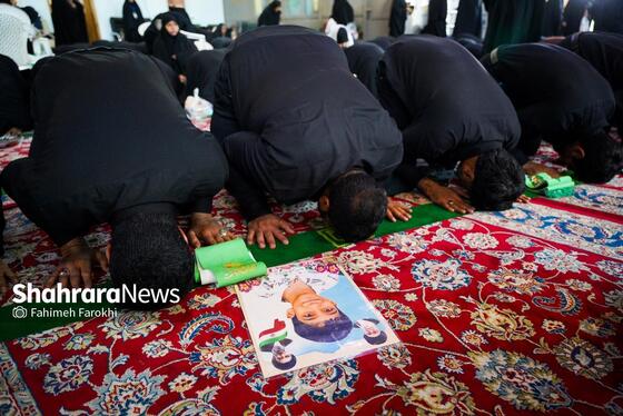 گزارش تصویری | حضور خانواده شهدای مدرسه «شجره طیبه» میناب در باغ خاتون مشهد
