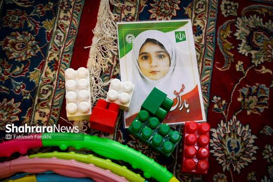 گزارش تصویری | حضور خانواده شهدای مدرسه «شجره طیبه» میناب در باغ خاتون مشهد