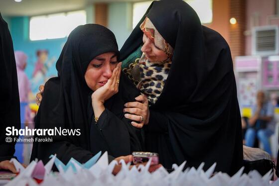 گزارش تصویری | حضور خانواده شهدای مدرسه «شجره طیبه» میناب در باغ خاتون مشهد