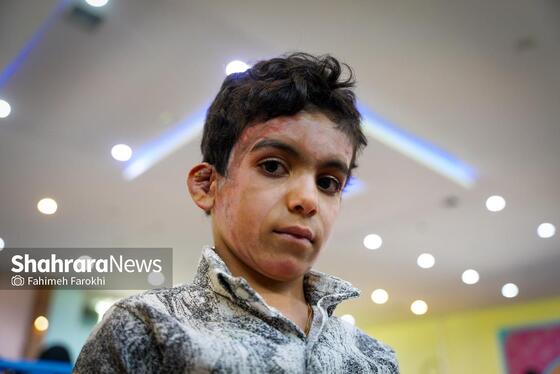 گزارش تصویری | حضور خانواده شهدای مدرسه «شجره طیبه» میناب در باغ خاتون مشهد