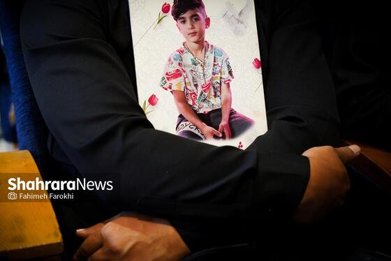 گزارش تصویری | حضور خانواده شهدای مدرسه «شجره طیبه» میناب در باغ خاتون مشهد