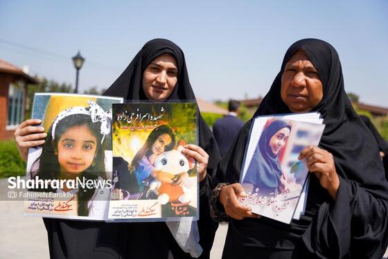 گزارش تصویری | حضور خانواده شهدای مدرسه «شجره طیبه» میناب در باغ خاتون مشهد