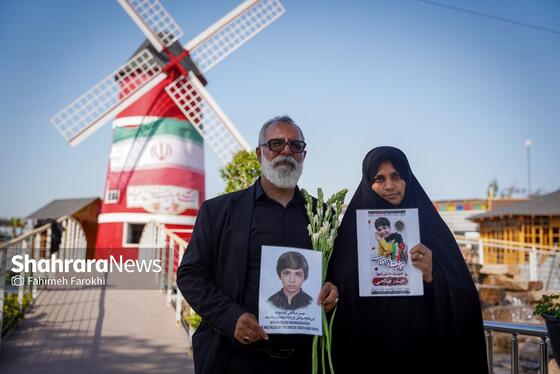 گزارش تصویری | حضور خانواده شهدای مدرسه «شجره طیبه» میناب در باغ خاتون مشهد
