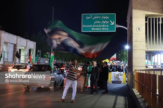 گزارش تصویری | پنجاه‌و‌پنجمین شب حضور حماسی مردم در خیابان‌های مشهد