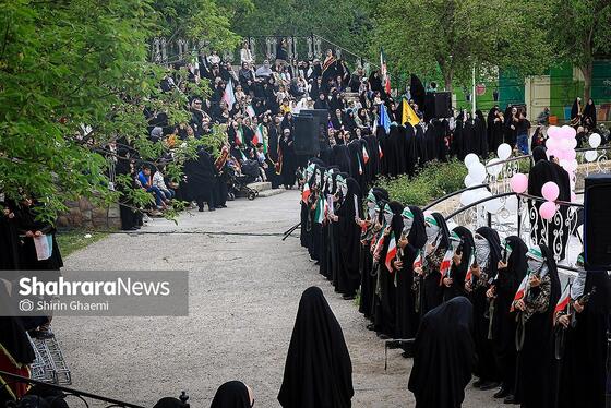 اجتماع بزرگ دختران و نور کرامت در مشهد