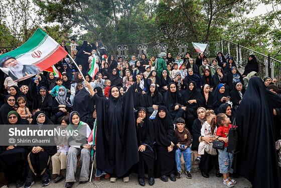 اجتماع بزرگ دختران و نور کرامت در مشهد