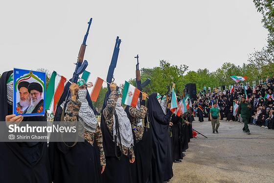 اجتماع بزرگ دختران و نور کرامت در مشهد