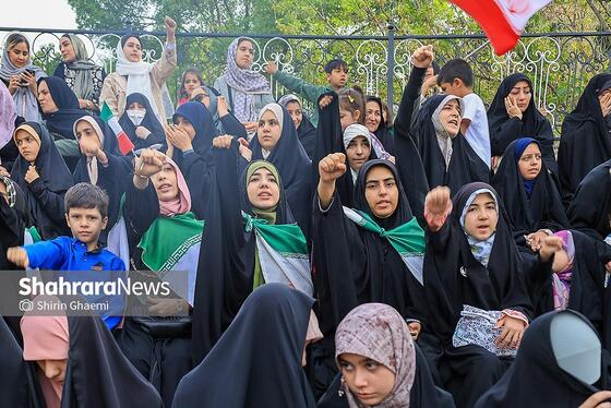 اجتماع بزرگ دختران و نور کرامت در مشهد