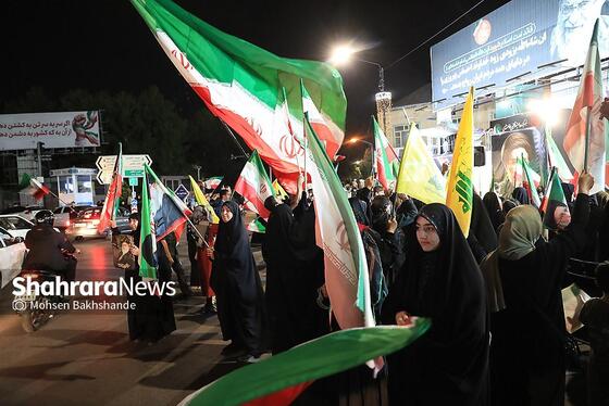 گزارش تصویری | پنجاه‌وششمین شب حضور حماسی مردم مشهد در سنگر خیابان