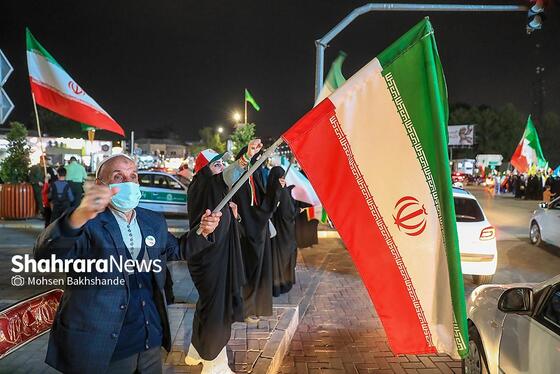 گزارش تصویری | پنجاه‌وششمین شب حضور حماسی مردم مشهد در سنگر خیابان