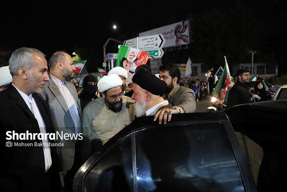 گزارش تصویری | پنجاه‌وششمین شب حضور حماسی مردم مشهد در سنگر خیابان