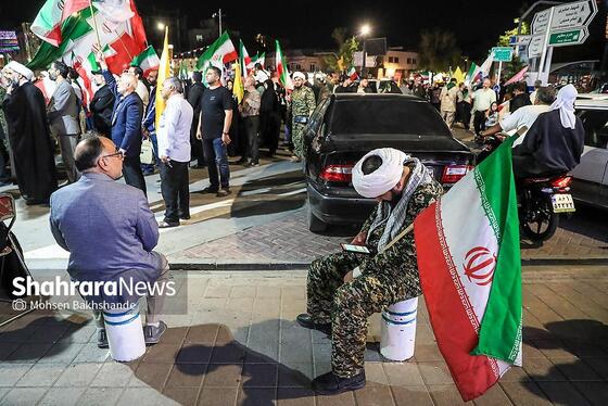 گزارش تصویری | پنجاه‌وششمین شب حضور حماسی مردم مشهد در سنگر خیابان