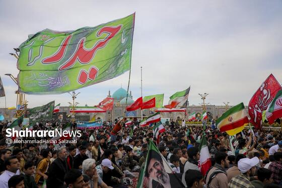 گزارش تصویری | اجتماع بزرگ «مشت‌های گره‌کرده» در حرم مطهر رضوی