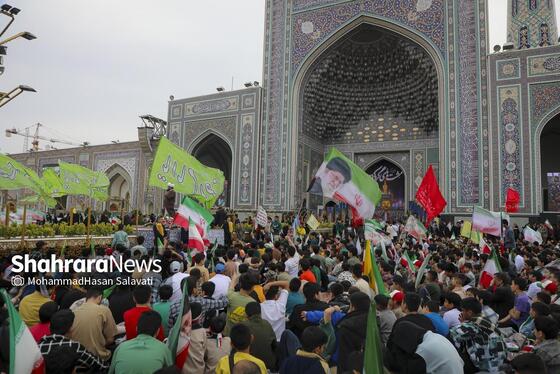 گزارش تصویری | اجتماع بزرگ «مشت‌های گره‌کرده» در حرم مطهر رضوی