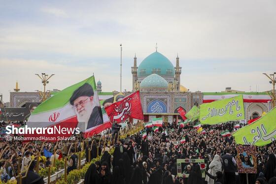 گزارش تصویری | اجتماع بزرگ «مشت‌های گره‌کرده» در حرم مطهر رضوی