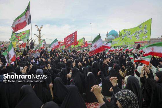 گزارش تصویری | اجتماع بزرگ «مشت‌های گره‌کرده» در حرم مطهر رضوی