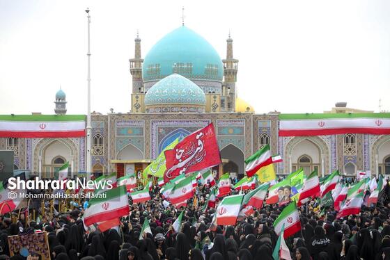 گزارش تصویری | اجتماع بزرگ «مشت‌های گره‌کرده» در حرم مطهر رضوی