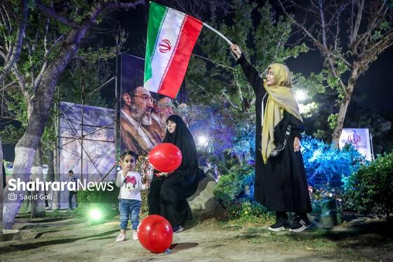 گزارش تصویری | مردم مشهد زیر سایه خورشید در پنجاه‌ونهمین شب حضور در خیابان (۸ اردیبهشت ۱۴۰۵)